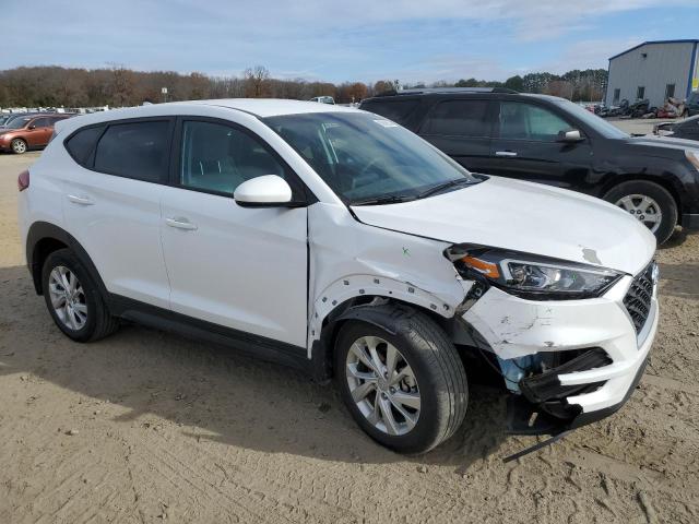 KM8J23A44MU315623 - 2021 HYUNDAI TUCSON SE WHITE photo 4