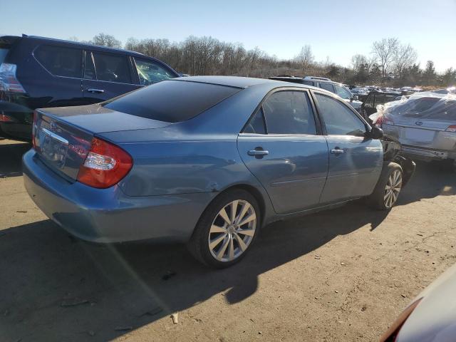 4T1BE32K42U565661 - 2002 TOYOTA CAMRY LE BLUE photo 3