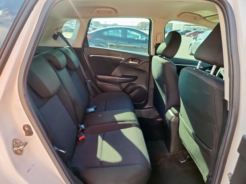 3HGGK5H45KM738245 - 2019 HONDA FIT LX 白色 照片 10