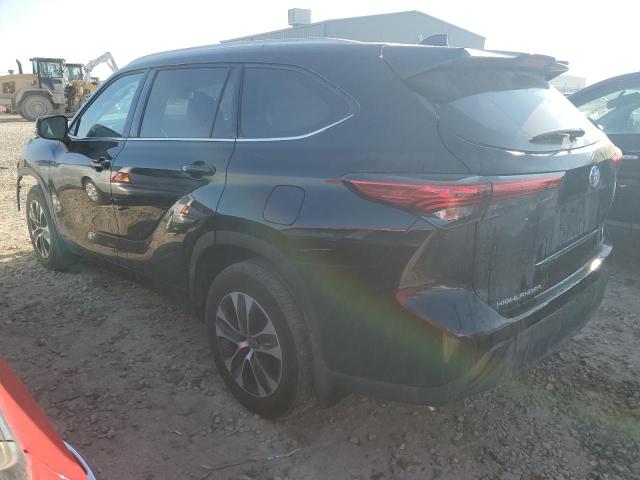 5TDGZRBHXNS587940 - 2022 TOYOTA HIGHLANDER XLE BLACK photo 2