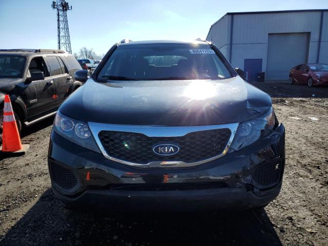 5XYKT4A27DG390411 - 2013 KIA SORENTO LX BLACK photo 5