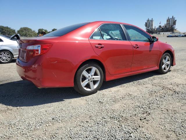 4T1BF1FK8CU585828 - 2012 TOYOTA CAMRY BASE RED photo 3