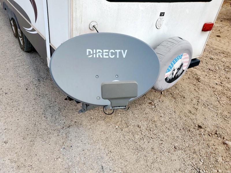 4YDF27527E7200215 - 2014 KEYSTONE HORNET WHITE photo 7