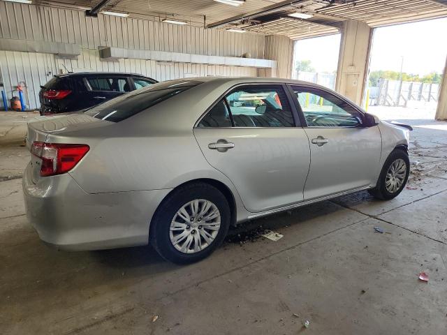 4T4BF1FK9CR257355 - 2012 TOYOTA CAMRY BASE 银色 照片 3