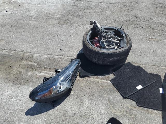 ZARFAMANXK7598378 - 2019 ALFA ROMEO GIULIA Սպիտակ լուսանկար 12