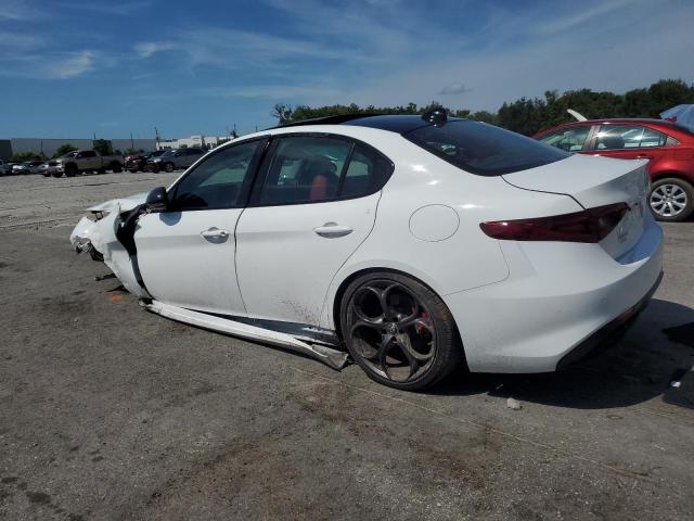 ZARFAMANXK7598378 - 2019 ALFA ROMEO GIULIA Սպիտակ լուսանկար 2
