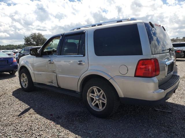 5LMFU27575LJ20033 - 2005 LINCOLN NAVIGATOR SILVER photo 2