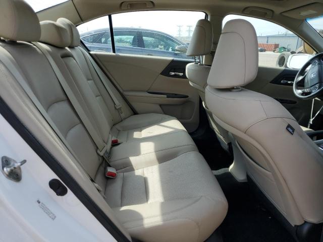 1HGCR3F93DA028192 - 2013 HONDA ACCORD TOURING WHITE photo 10