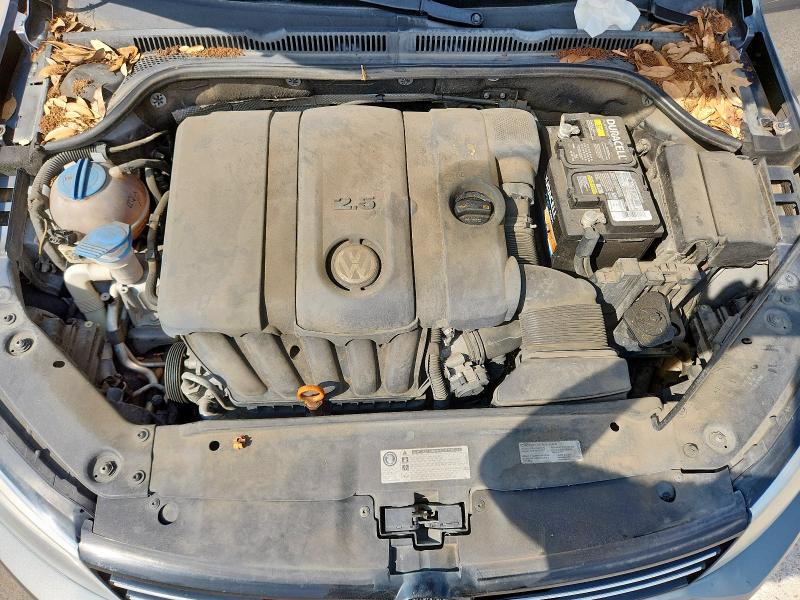 3VWDP7AJ9DM382560 - 2013 VOLKSWAGEN JETTA SE GRAY photo 11