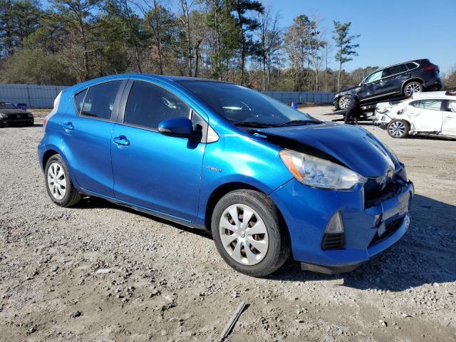 JTDKDTB32D1533425 - 2013 TOYOTA PRIUS C BLUE photo 4