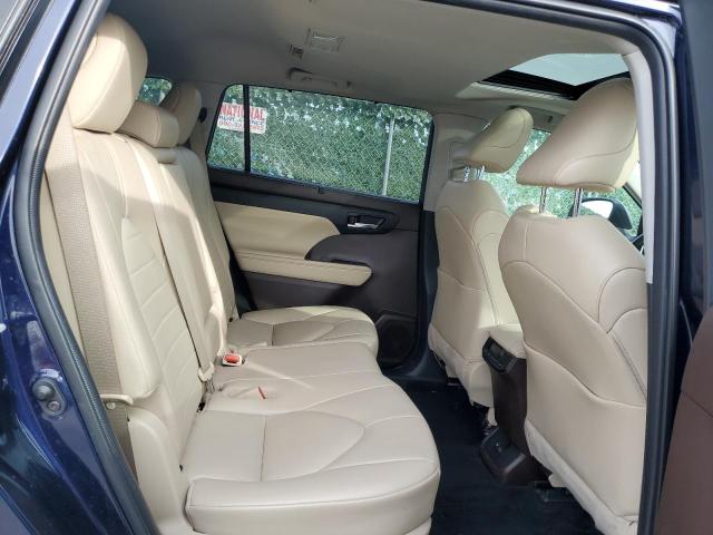 5TDGZRAH4NS119106 - 2022 TOYOTA HIGHLANDER XLE BLUE photo 11