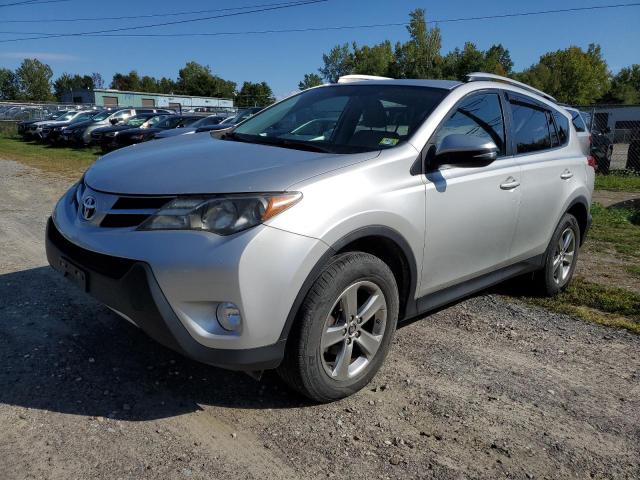 2T3RFREV8FW357364 - 2015 TOYT RAV4 XLE SILVER photo 2