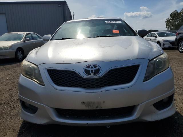 4T1BF3EK9AU101305 - 2010 TOYOTA CAMRY BASE 银色 照片 5