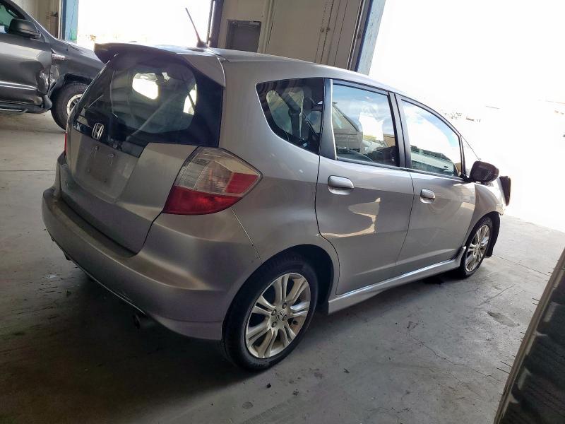 JHMGE8H45AS025132 - 2010 HONDA FIT SPORT Gümüş foto 3