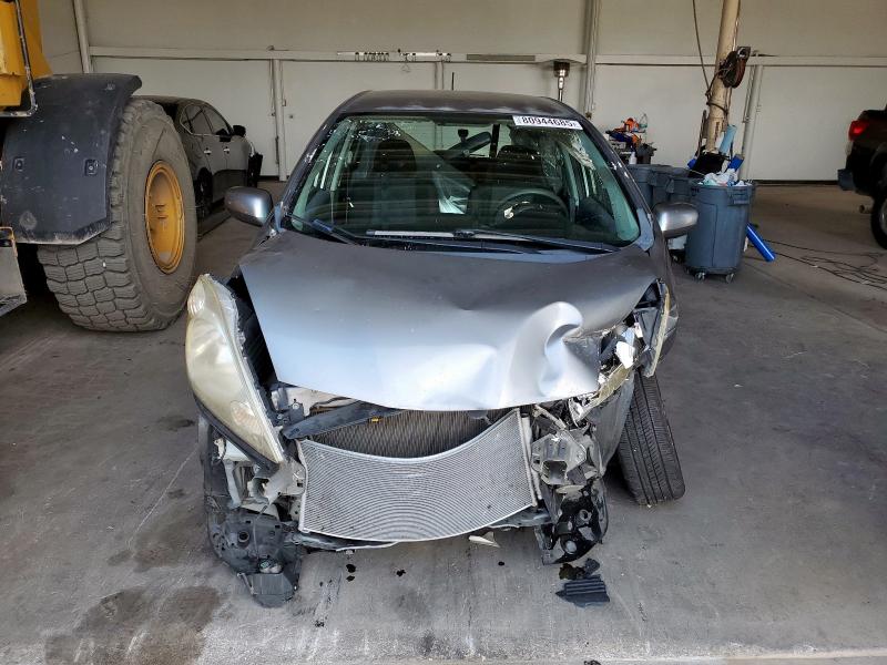 JHMGE8H45AS025132 - 2010 HONDA FIT SPORT Gümüş foto 5