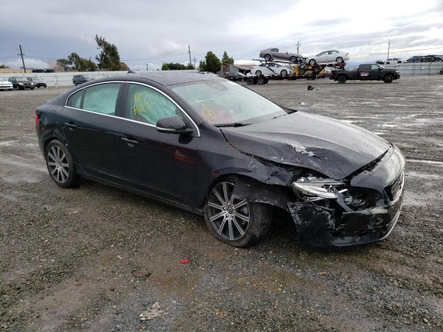 LYV402HM7HB140632 - 2017 VOLVO S60 PLATINUM BLACK photo 4