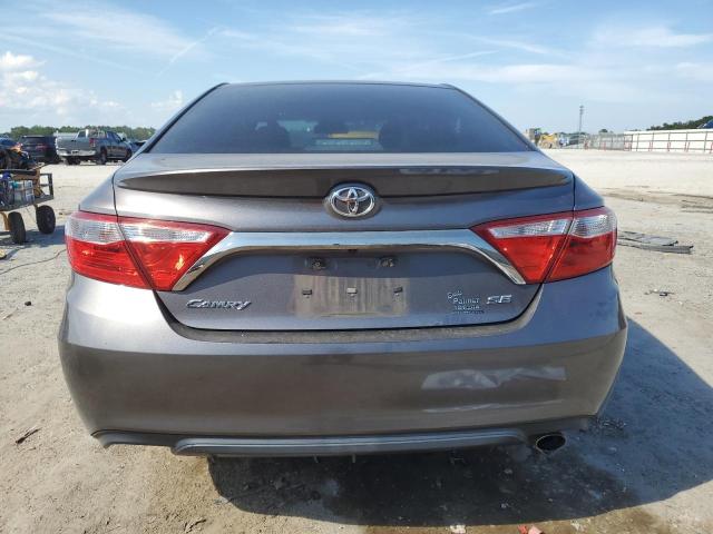 4T1BF1FK6HU276432 - 2017 TOYOTA CAMRY LE GRAY photo 6