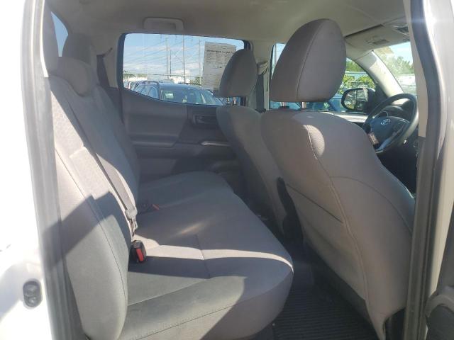 3TMAZ5CN2HM052611 - 2017 TOYT TACOMA DOUBLE CAB 白色 照片 6