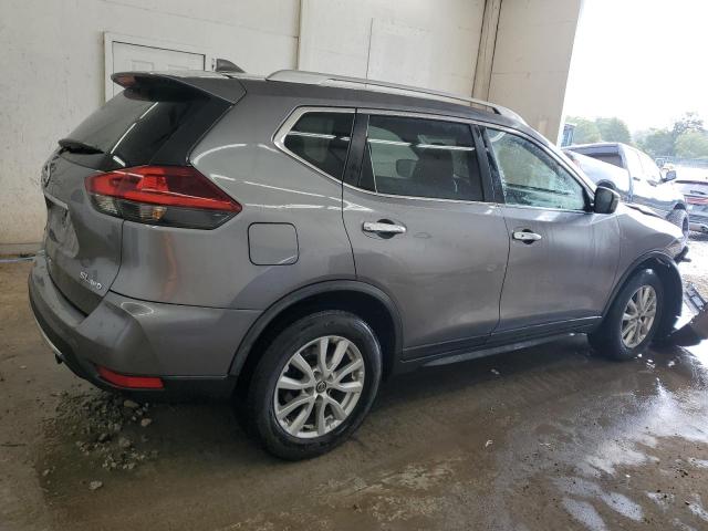 KNMAT2MV4JP593528 - 2018 NISSAN ROGUE S GRAY photo 3