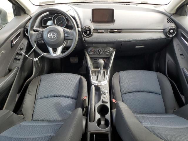 3MYDLBZV7GY113979 - 2016 TOYOTA SCION IA WHITE photo 8