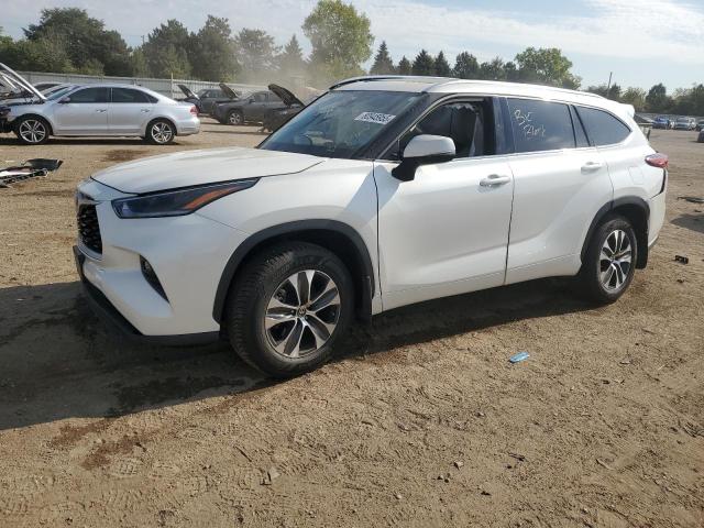 2021 TOYOTA HIGHLANDER XLE, 