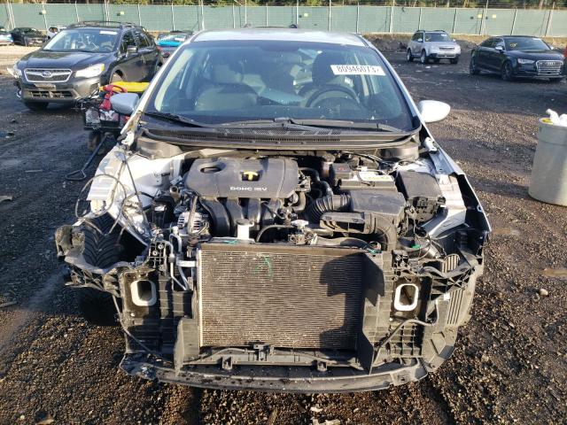 3KPFL4A77JE232026 - 2018 KIA FORTE LX SILVER photo 5