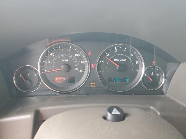 1J8HG48K86C359611 - 2006 JEEP COMMANDER أسمر صورة 9