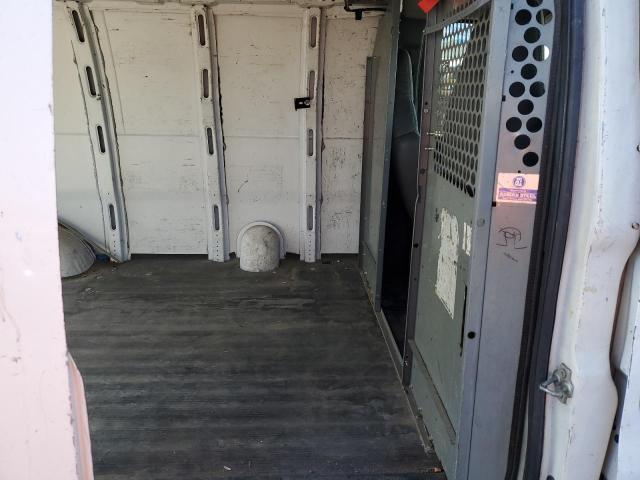 1GCFG15X291144366 - 2009 CHEVROLET EXPRESS G1 WHITE photo 11