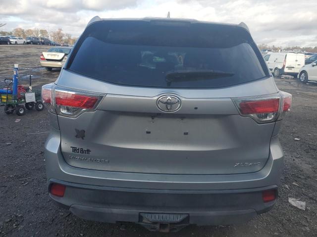 5TDJKRFHXES030420 - 2014 TOYOTA HIGHLANDER XLE SILVER photo 6