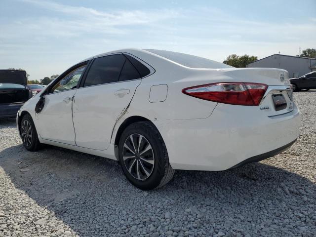 4T4BF1FK6FR462748 - 2015 TOYOTA CAMRY LE WHITE photo 2