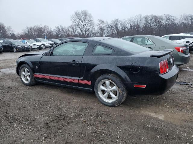 1ZVHT80N285149929 - 2008 FORD MUSTANG BLACK photo 2