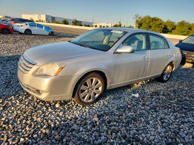 2006 TOYOTA AVALON XL, 