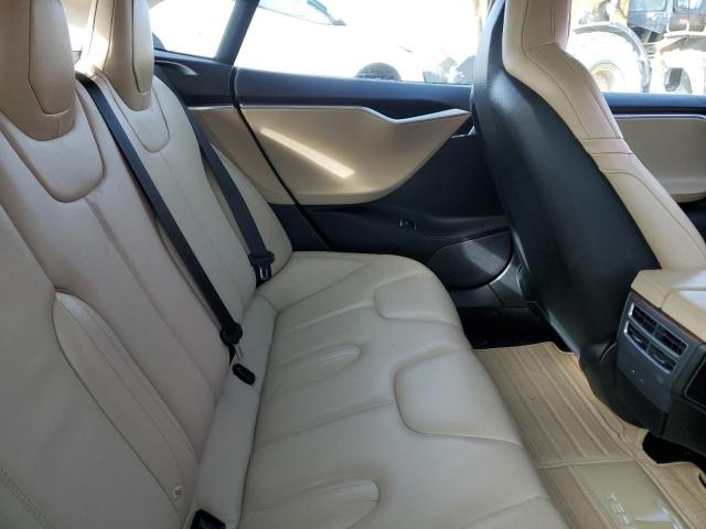 5YJSA1E27GF167716 - 2016 TESLA MODEL S წითელი ფოტო 10