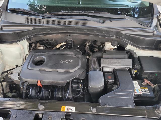 5NMZU3LB4JH100565 - 2018 HYUNDAI SANTA FE S 白色 照片 7