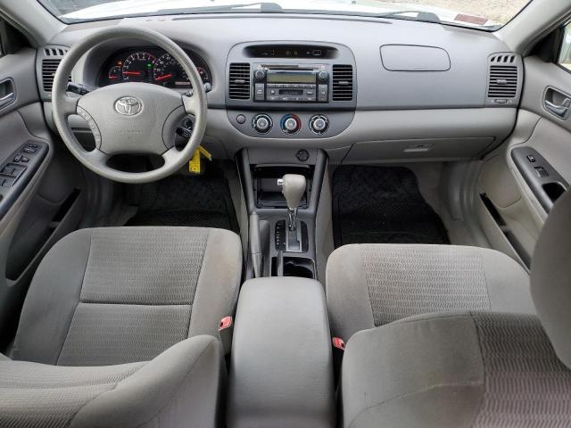 4T1BE32K65U558621 - 2005 TOYT CAMRY LE SILVER photo 9