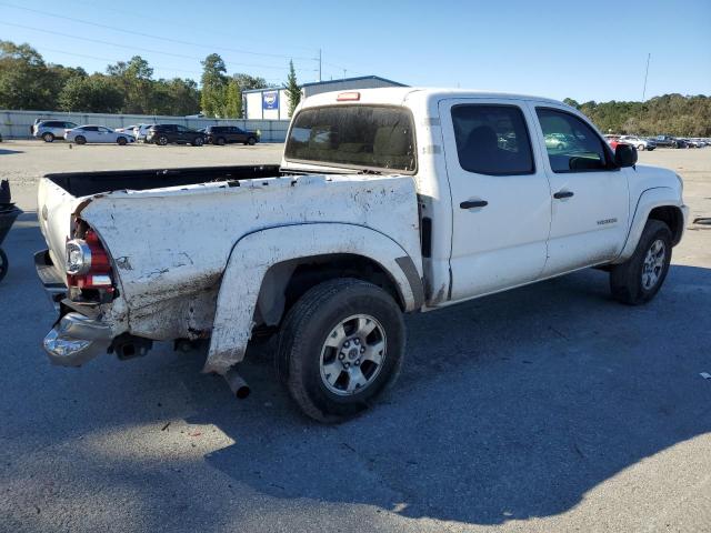 5TFJU4GN8BX006883 - 2011 TOYOTA TACOMA DOUBLE CAB PRERUNNER WHITE photo 3