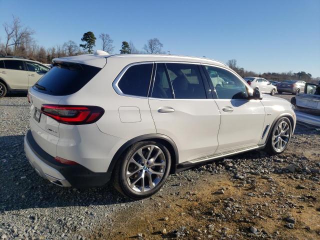 5UXTA6C01P9P82788 - 2023 BMW X5 XDRIVE45E WHITE photo 3