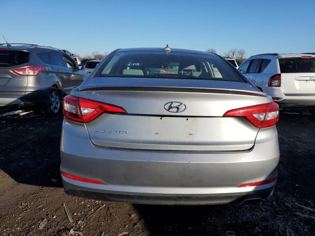 5NPE24AF7FH172709 - 2015 HYUNDAI SONATA SE SILVER photo 6