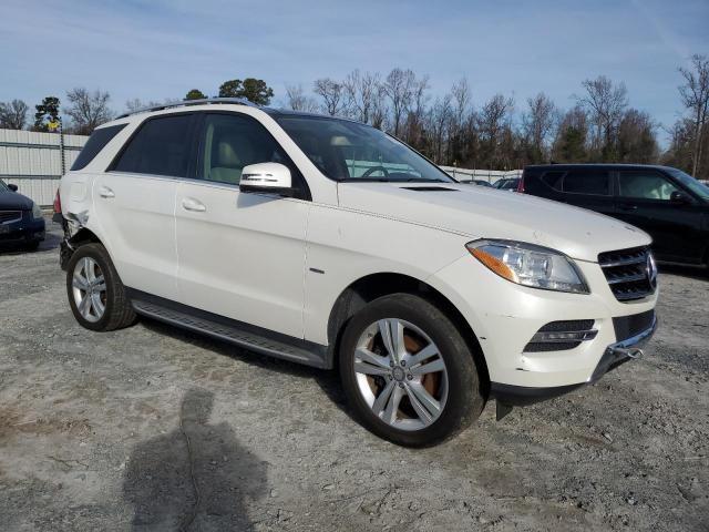 4JGDA5HB2CA025381 - 2012 MERCEDES-BENZ ML 350 4MATIC WHITE photo 4