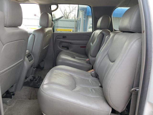 3GNEC16ZX5G283428 - 2005 CHEVROLET SUBURBAN C1500 WHITE photo 10