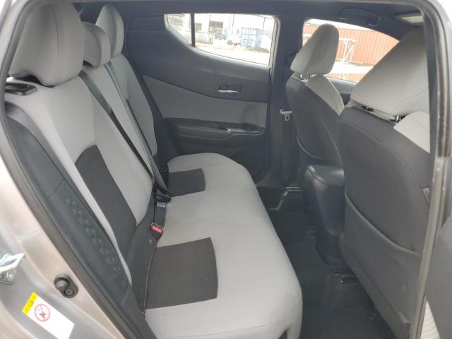 NMTKHMBX0KR082118 - 2019 TOYOTA C-HR XLE 银色 照片 11