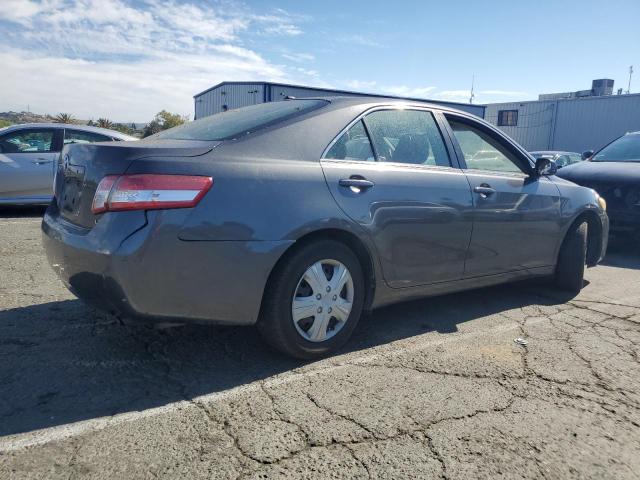 4T1BF3EK5BU213164 - 2011 TOYOTA CAMRY BASE Серый фото 3