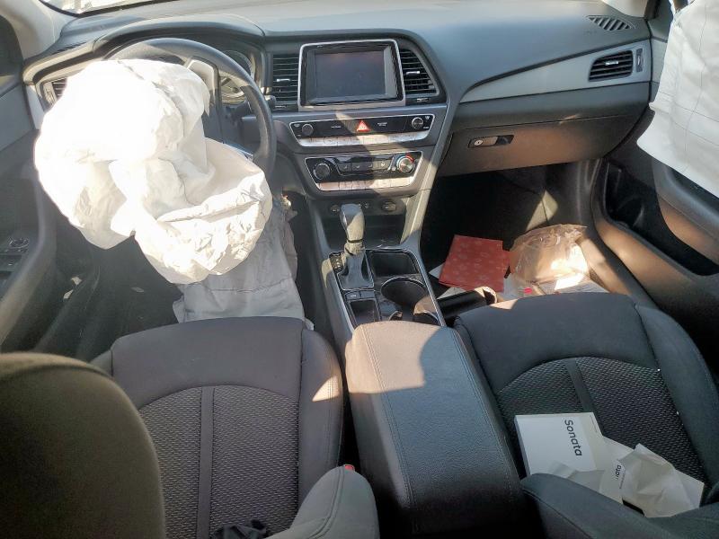 5NPE24AFXJH599360 - 2018 HYUNDAI SONATA SE თეთრი ფოტო 8