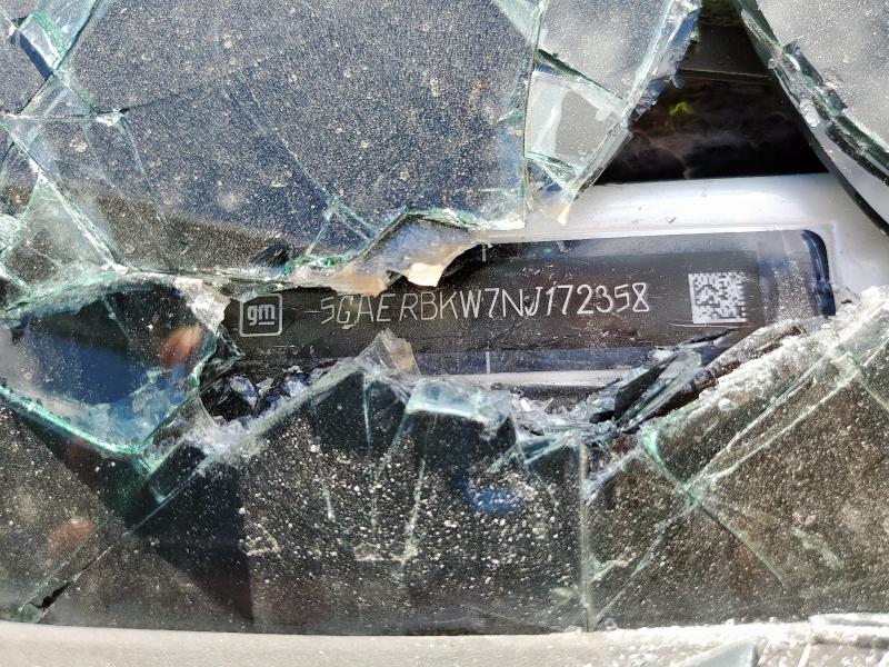 5GAERBKW7NJ172358 - 2022 BUICK ENCLAVE ESSENCE Blanc photo 14