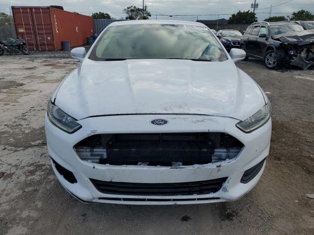 1FA6P0H70E5373482 - 2014 FORD FUSION SE WHITE photo 5