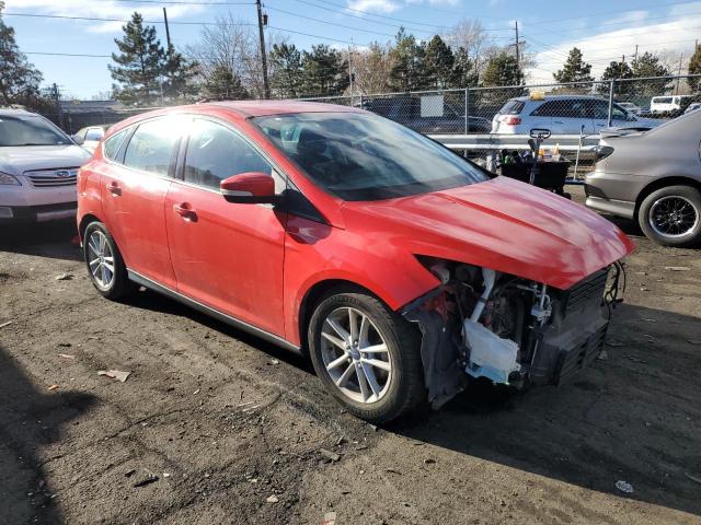 1FADP3K20HL231199 - 2017 FORD FOCUS SE RED photo 4