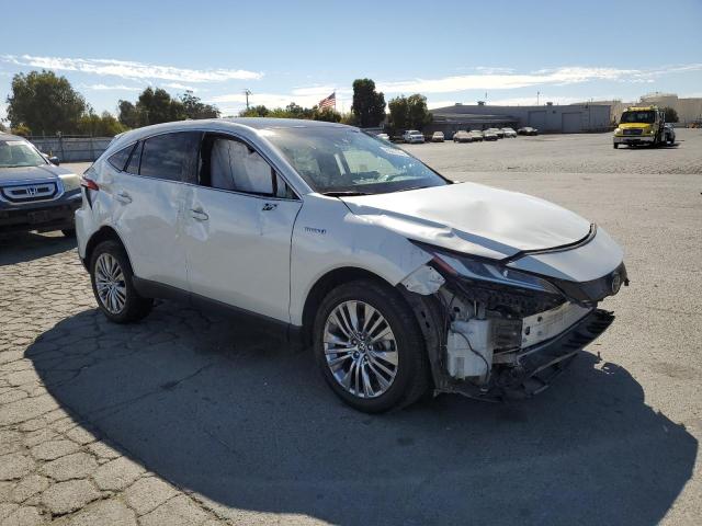 JTEAAAAHXMJ019369 - 2021 TOYOTA VENZA LE WHITE photo 4