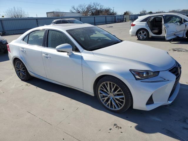 JTHBA1D24J5072636 - 2018 LEXUS IS 300 WHITE photo 4