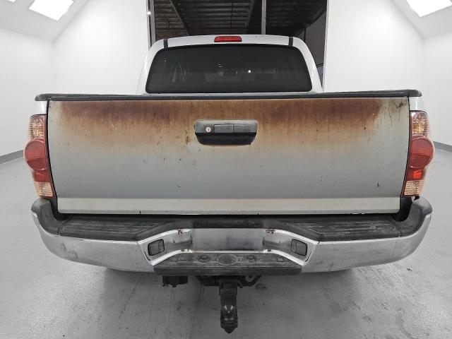 5TEJU62N46Z217712 - 2006 TOYOTA TACOMA DOUBLE CAB PRERUNNER SILVER photo 6