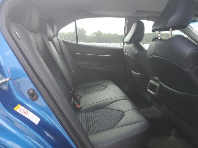 4T1B11HK7JU096426 - 2018 TOYOTA CAMRY L BLUE photo 10